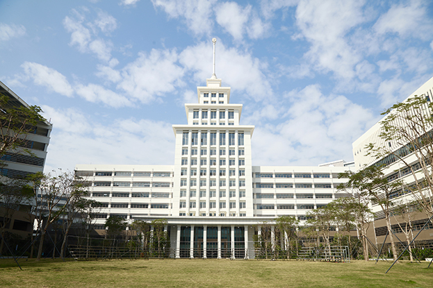 【獻禮深圳特區(qū)建立40周年】把握發(fā)展機遇 中裝建設助力深圳特區(qū)高等教育跑出發(fā)展“加速度”